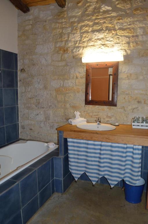 Hotel Les Vents Bleus Donnazac Camera foto