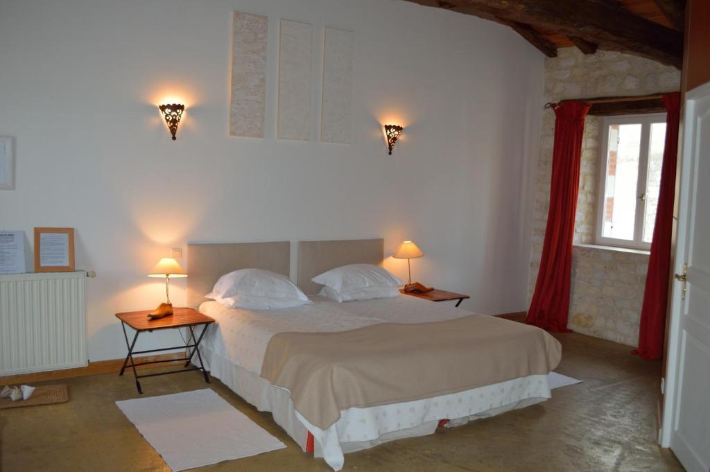 Hotel Les Vents Bleus Donnazac Camera foto